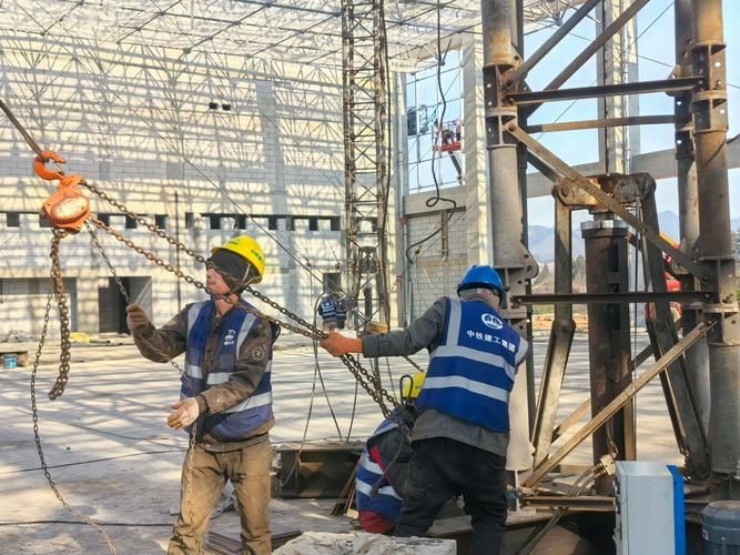 鋼構(gòu)屋架起拱值如何調(diào)整？（鋼構(gòu)屋架起拱值如何調(diào)整） 行業(yè)新聞 第1張