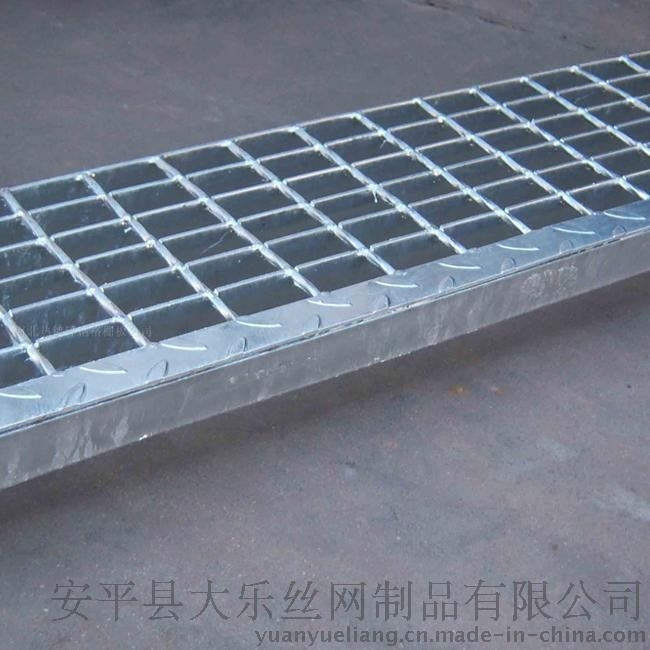 鋼結(jié)構(gòu)樓梯踏步板有哪些常見(jiàn)規(guī)格？（鋼結(jié)構(gòu)樓梯踏步板有哪些常見(jiàn)規(guī)格鋼結(jié)構(gòu)樓梯踏步板的常見(jiàn)規(guī)格） 行業(yè)新聞 第5張