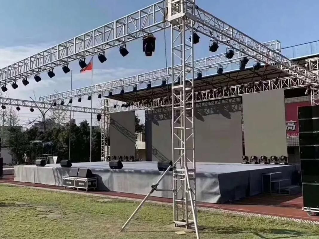 有沒有現(xiàn)成的舞臺鋼構(gòu)搭建設(shè)計圖模板（有沒有現(xiàn)成的舞臺鋼構(gòu)搭建設(shè)計圖模板，展開） 行業(yè)新聞 第10張