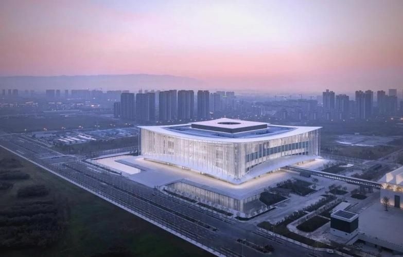 給我一些幕墻與鋼結(jié)構(gòu)的實際案例 行業(yè)新聞 第25張