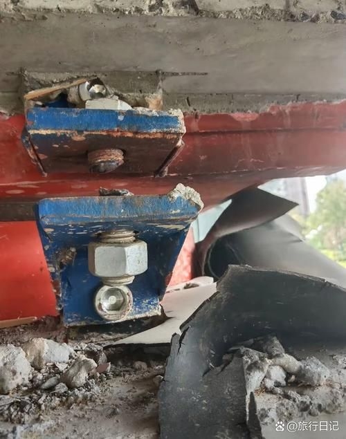 有哪些常見的鋼結(jié)構(gòu)停車庫故障（鋼結(jié)構(gòu)停車庫常見故障類型） 行業(yè)新聞 第13張